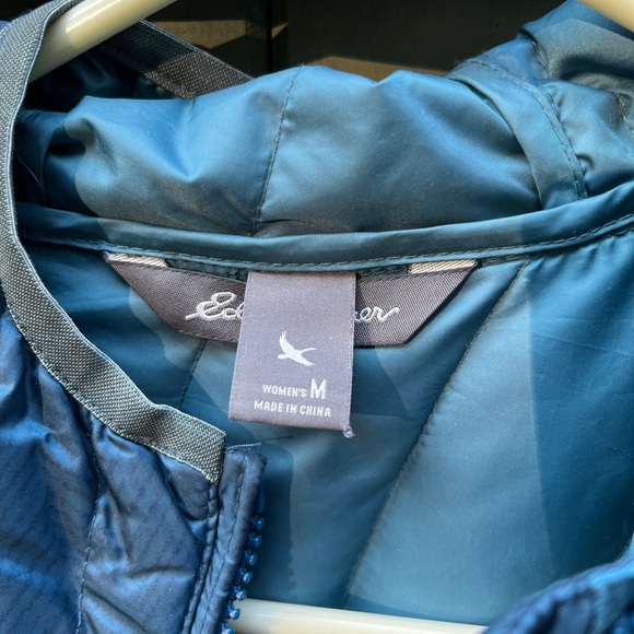 Almost new Eddie Bauer Cirrus Lite jacket - Picture 3 of 7